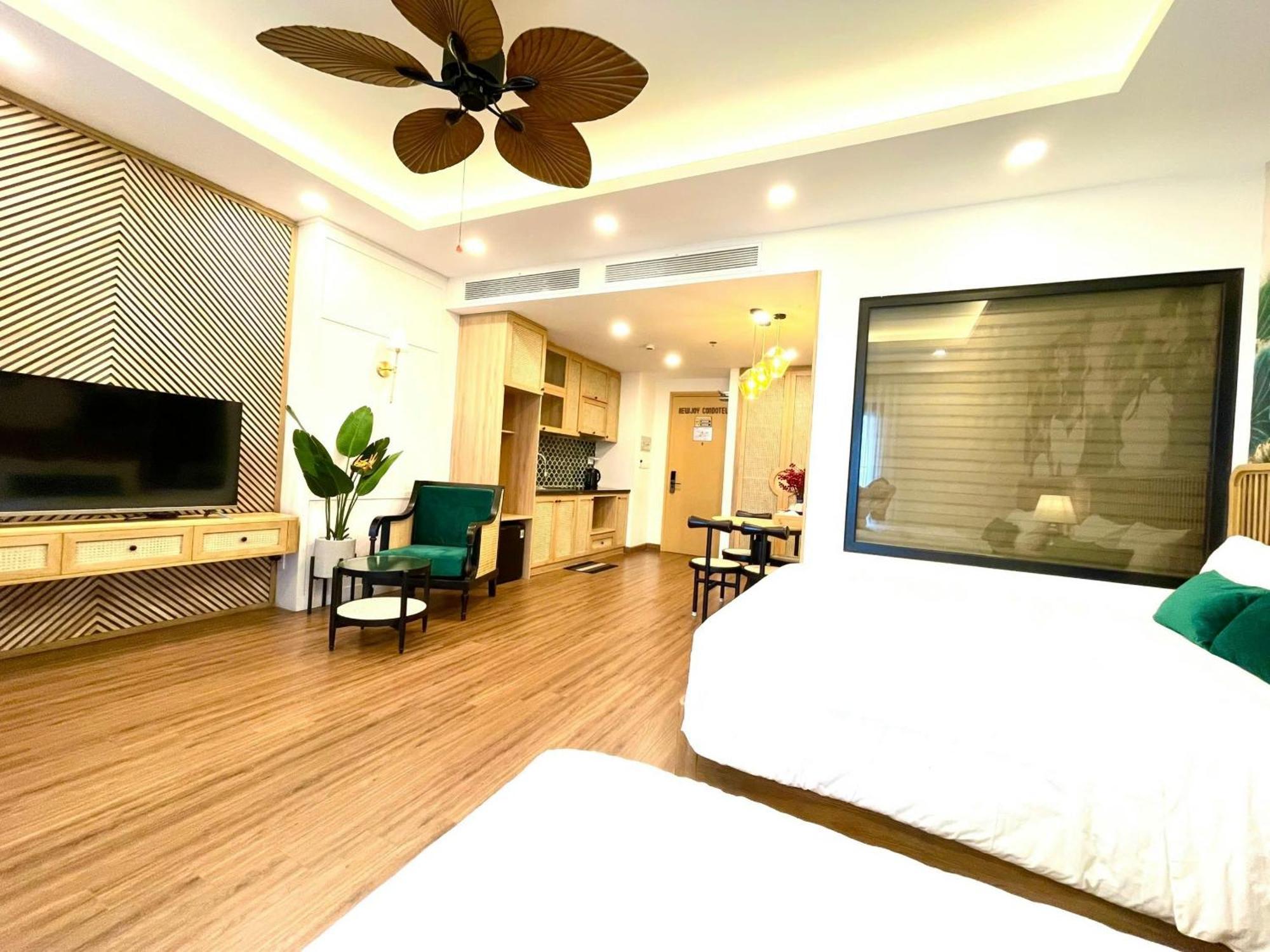Flc Sea Tower Quy Nhon Seaview Condotel Exterior photo